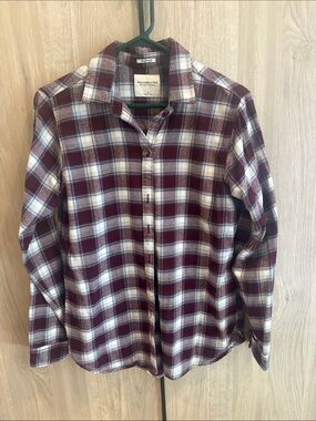 Abercrombie & Fitch boyfriend fit Burgundy Plaid Flannel Shirt